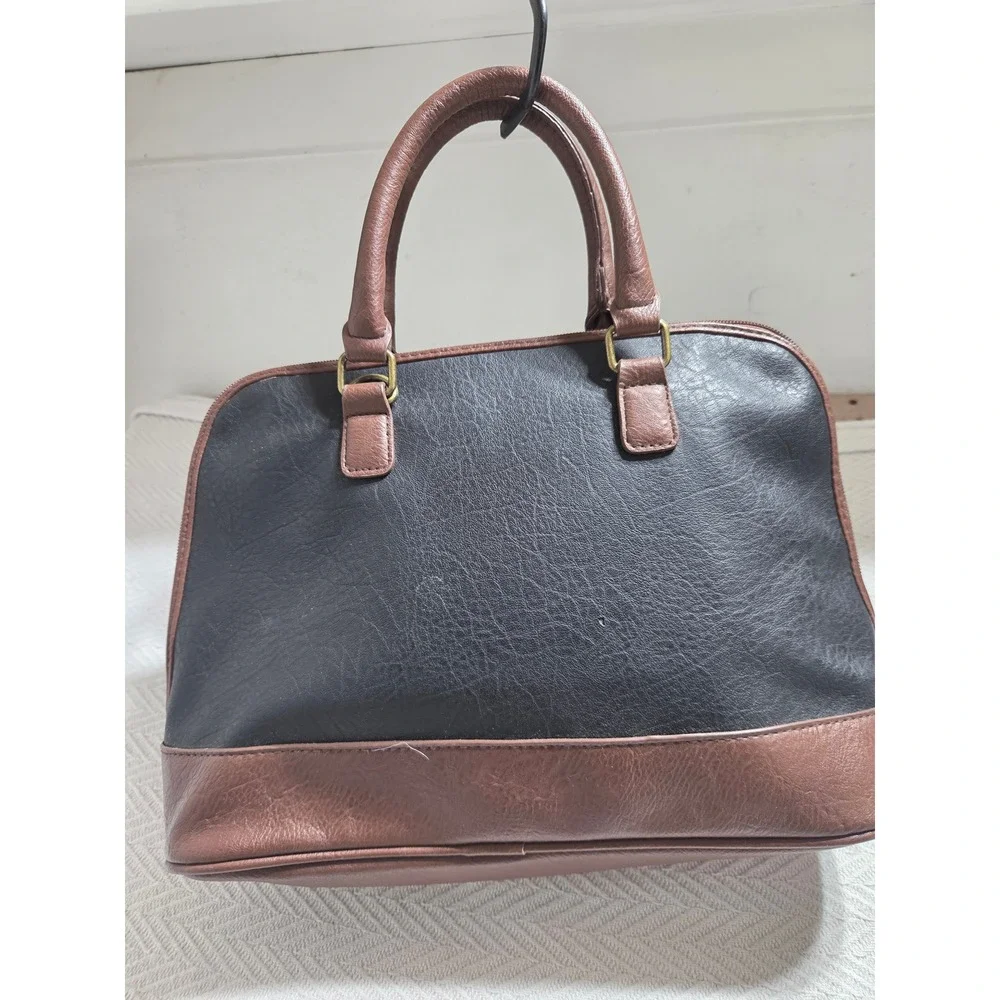 Bueno two tone